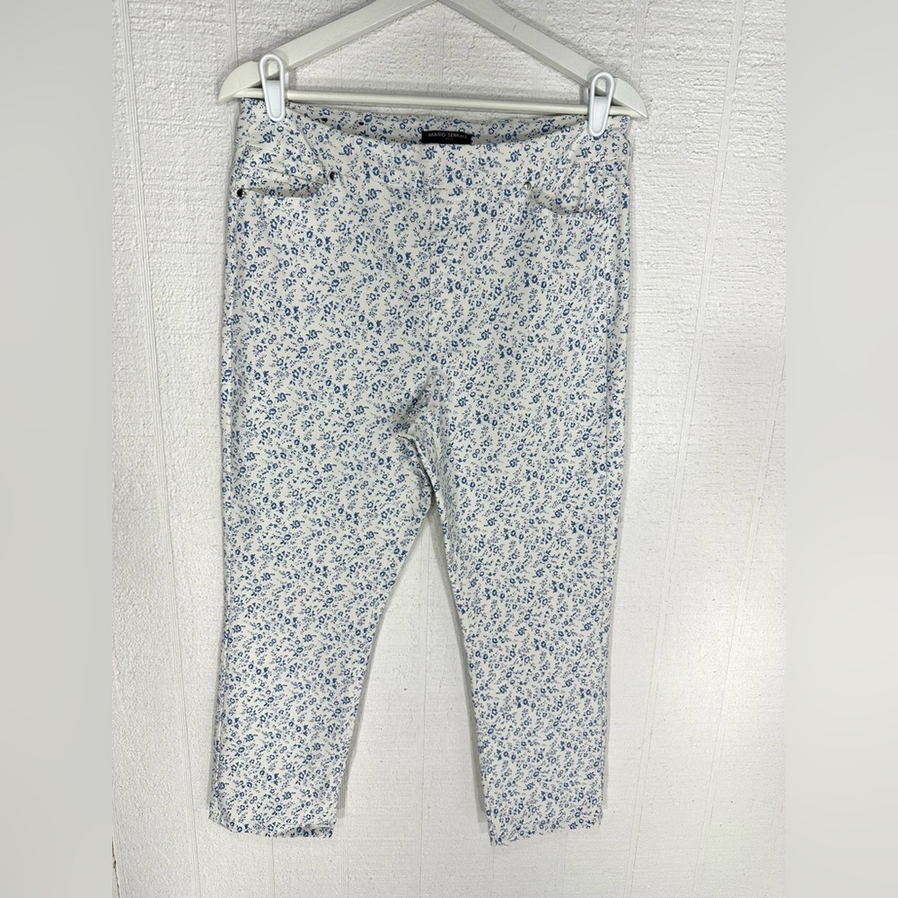 Mario Serrani pull on white floral stretch pants size L